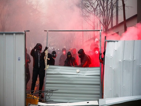 Protests against a new security legislation in France (Credit: Reuters Pictures)