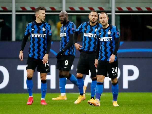 Inter Milan's Christian Eriksen and teammates looks dejected after the match.