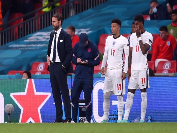 England manager Gareth Southgate with Marcus Rashford and Jadon Sancho