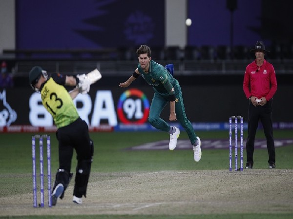  Shaheen Shah Afridi in action against Australia