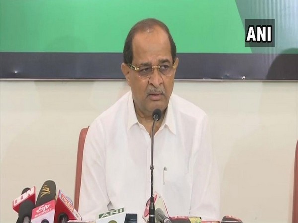 Senior Congress leader Radhakrishna Vikhe Patil (File photo)