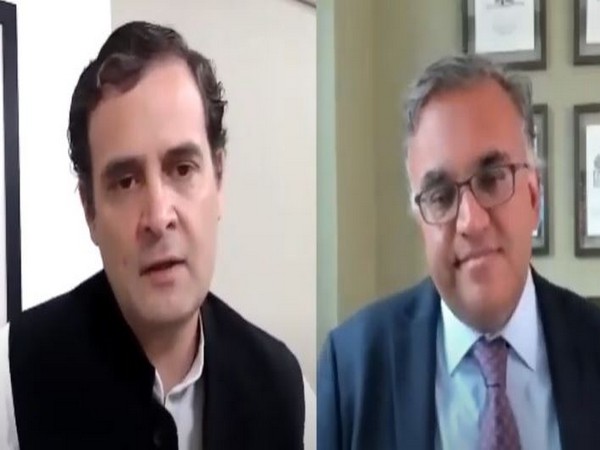 Congress leader Rahul Gandhi interacting with Harvard Professor Ashish Jha on Wednesday. [Photo/ANI]