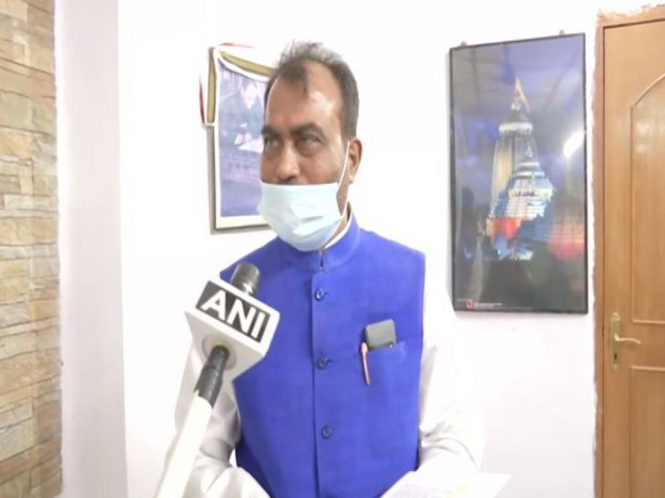 Expelled JDU leader Shyam Rajak talking to ANI on Monday. Photo/ANI