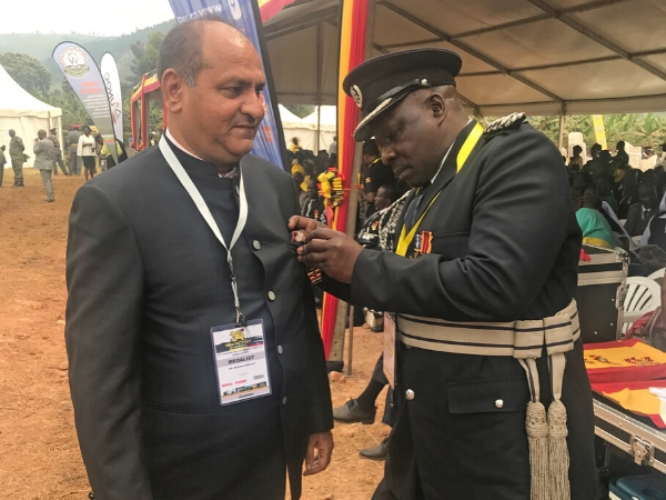 Rajesh Chaplot (on the left) 