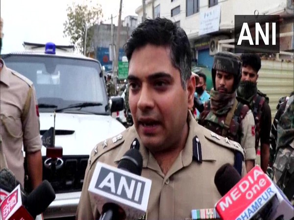 SSP Rajiv Pandey speaking to reporters in Udhampur on Saturday. Photo/ANI