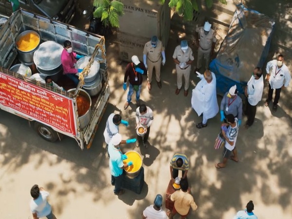 Still from the official music 'Rakh Tu Hausla' (Image source: YouTube)