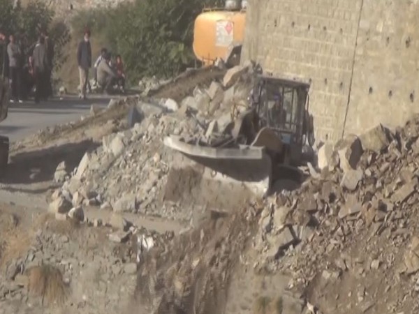 The landslide on NH-44 blocked vehicular movement for the second day on Monday.