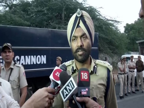 DCP, Central, MS Randhawa speaking to reporters in New Delhi on Monday. Photo/ANI