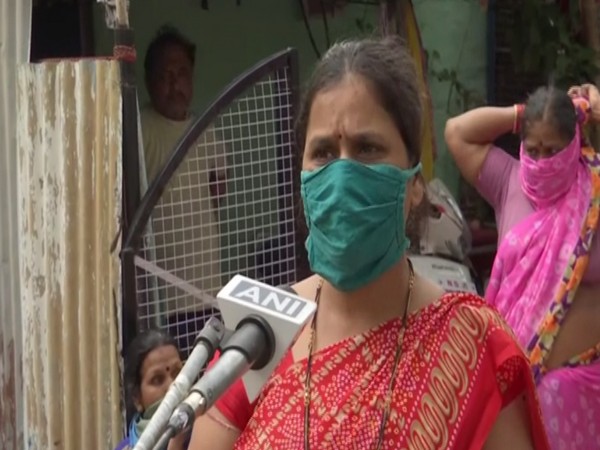 Ranjana, one of the residents of Aradhana Nagar, speaking to ANI. Photo/ANI