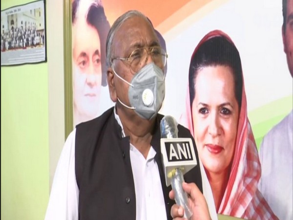 Senior Congress leader V Hanumanth Rao speaking to ANI on Saturday.