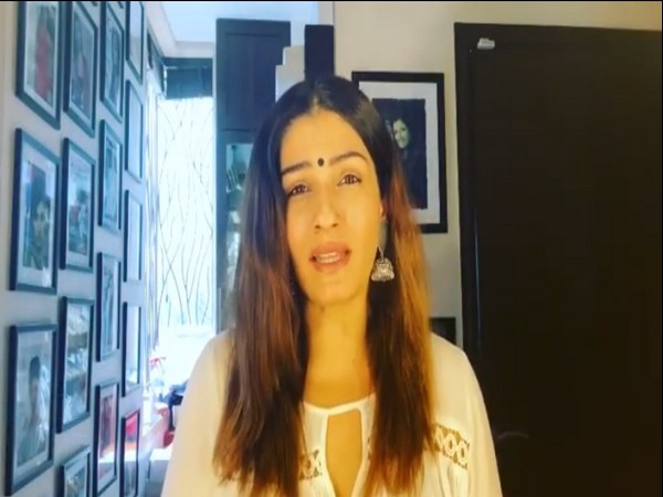 A still from the video shared by actor Raveena Tandon (Image courtesy: Instagram)