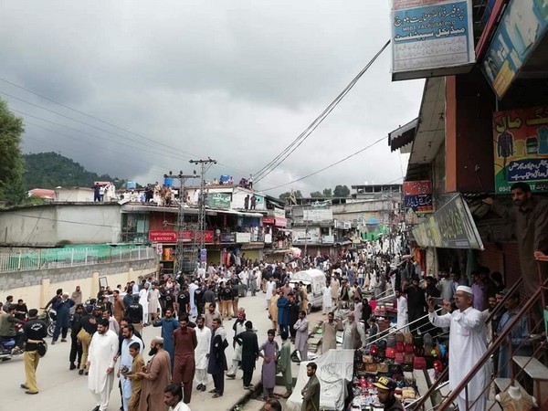 Police opens fire at protesters in PoK's Rawalakot, many injured