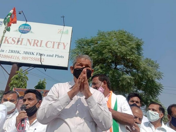 Uttarakhand former Chief Minister Harish Rawat in a Rally in Haridwar. Photo/Twitter/Harish Rawat