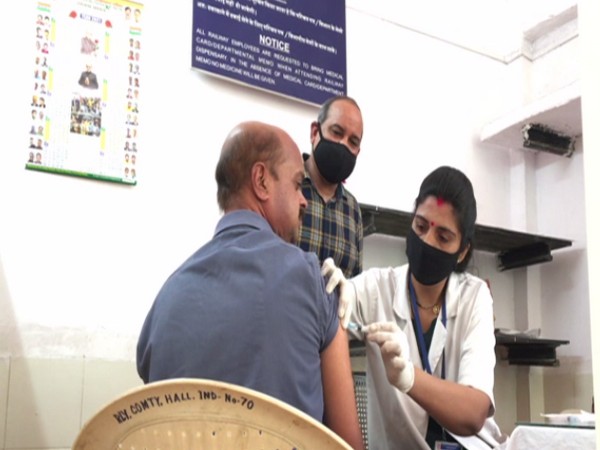 A railway employee recieving COVID-19 vaccine in Indore. (Photo/ ANI) 