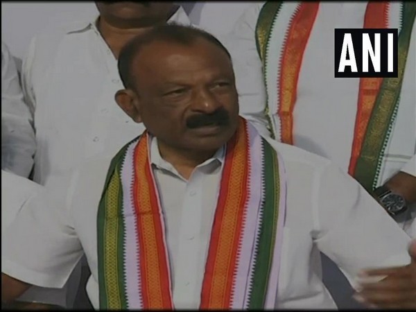 Andhra Pradesh Congress president N Raghuveera Reddy (File photo)