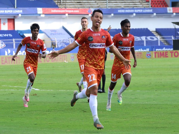 Redeem Tlang doubled FC Goa's lead in the space of 3 minutes. (Photo/ ISL)