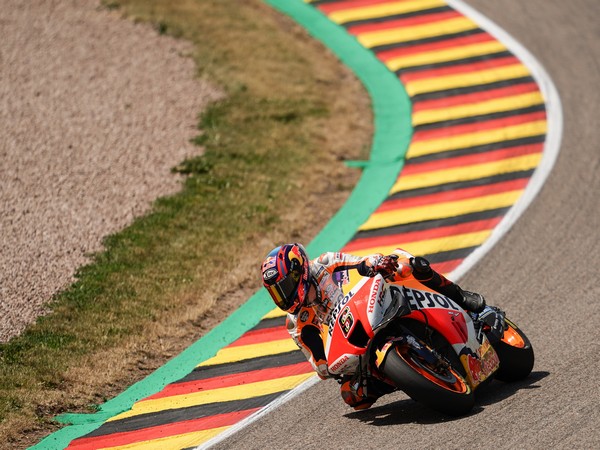 Honda rider Stefan Bradl in action during German GP (Image: Honda Team) 