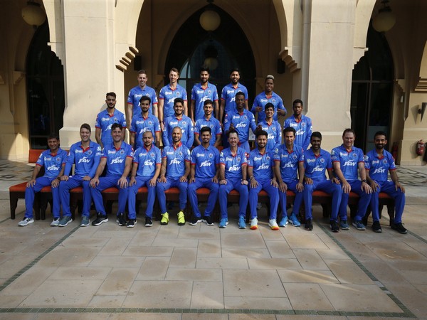 Delhi Capitals squad and support staff (Photo/ Ricky Ponting Twitter) 