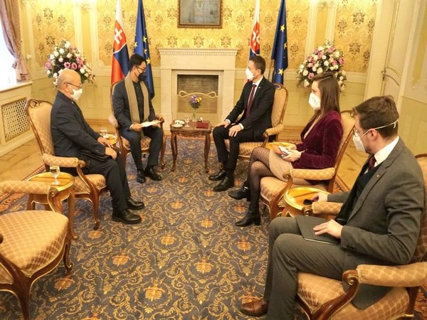 Union Minister Rijiju meets Slovakia PM over evacuation of Indians from Ukraine