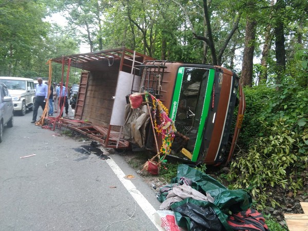 Truck accident in Rishikesh
