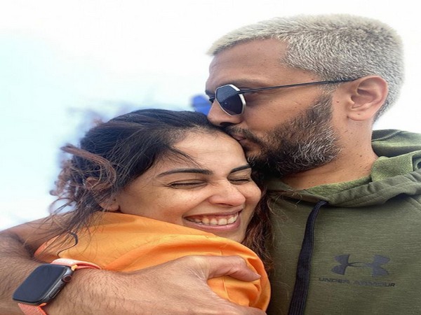 Celebrity couple Riteish Deshmukh with Genelia Deshmukh (Image Source: Instagram)