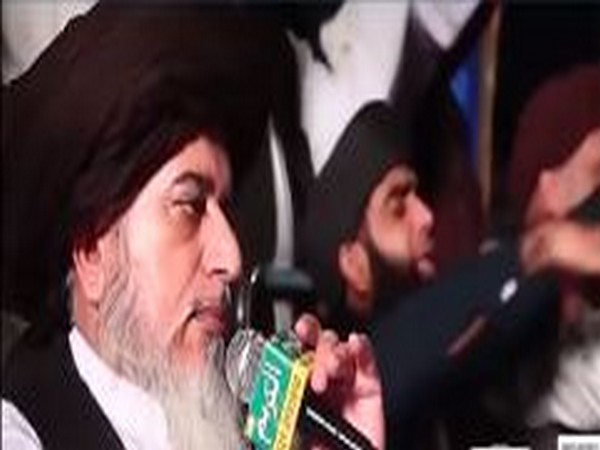 Islamist scholar Khadim Hussain Rizvi speaking in a video against Sikh pilgrims visiting Kartarpur Gurdwara