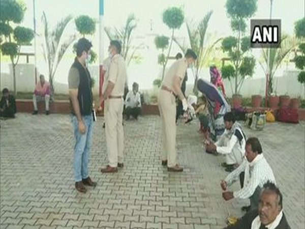 Rohtak administration make stay and food arrangements for migrant workers