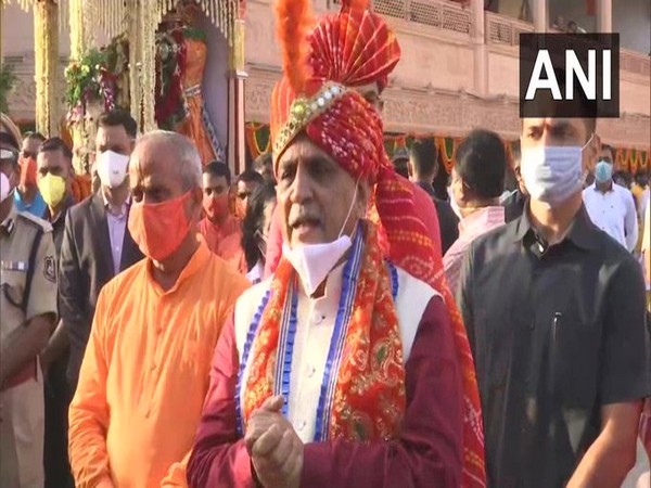 Gujarat Chief Minister Vijay Rupani at the Shree Jagannathji Temple in Ahmedabad on Tuesday. [Photo/ANI]
