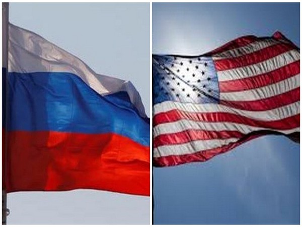 Flags of Russia and US