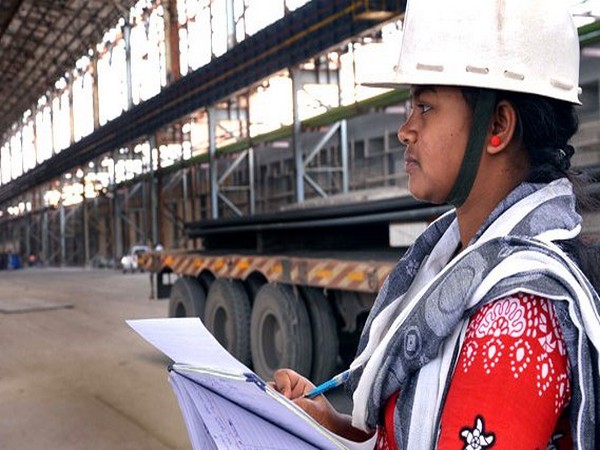 SAIL had the highest ever production of 9.85 lakh tonnes of UTS-90 Rail