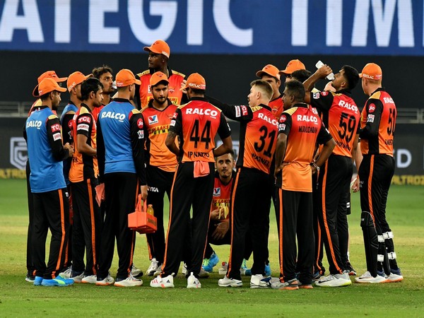 SunRisers Hyderabad in action against Rajasthan Royals (Photo/ iplt20.com)