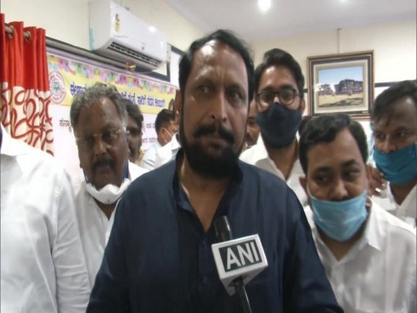 Karnataka Deputy Chief Minister and Transport minister Laxman Savadi (File photo)