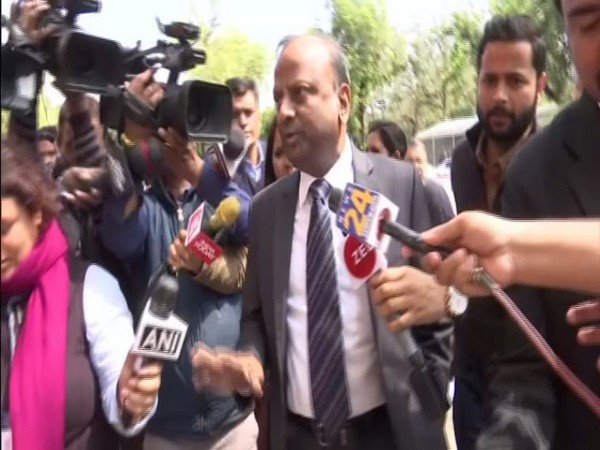 SBI Chairman Rajnish Kumar speaking to reporters in New Delhi on Friday. Photo/ANI