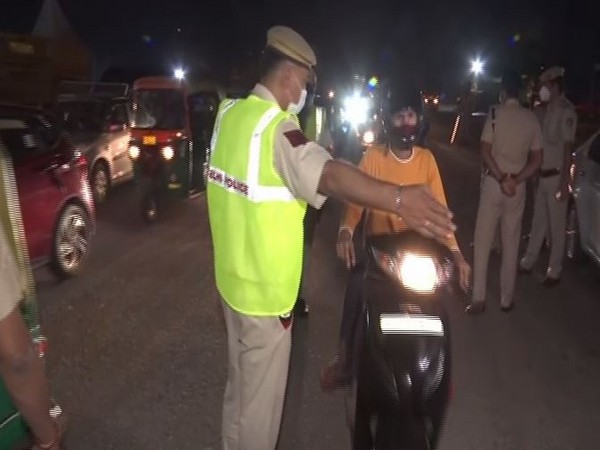 Delhi police on high alert during festive season 