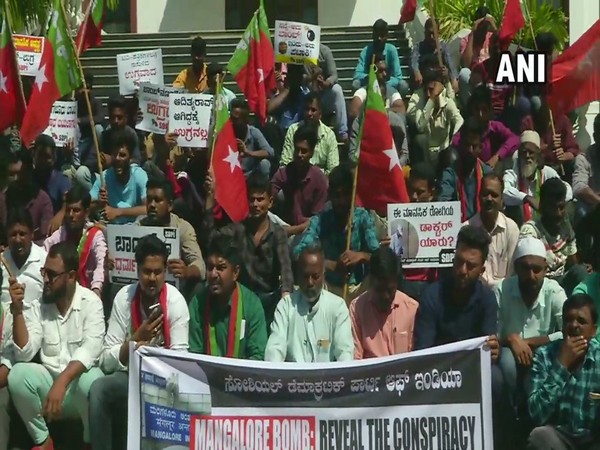 Visual from the protest by SDPI members in Mangaluru on Thursday. Photo/ANI