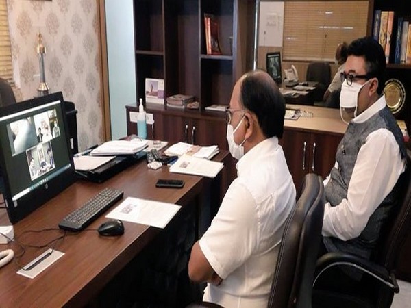 Sidharth Nath Singh interacted with former Deputy PM of Thailand Mark Dabbarasi through video conferencing (Photo taken from Twitter handle of Minister)