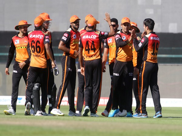 SunRisers Hyderabad players celebrating after taking a wicket (Photo/ IPL Twitter)
