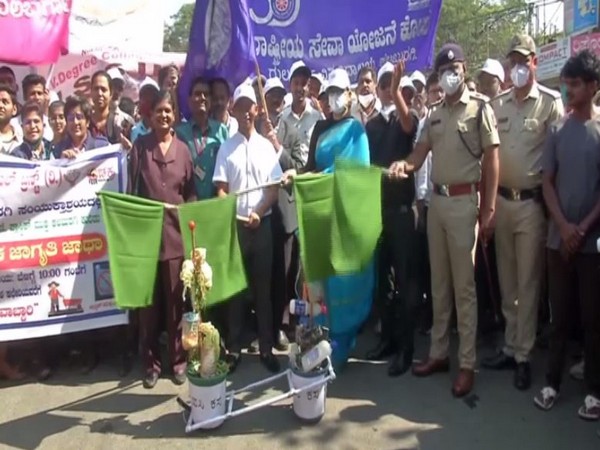 Swachhata rally from Jagat Circle to DC office Kalburgi