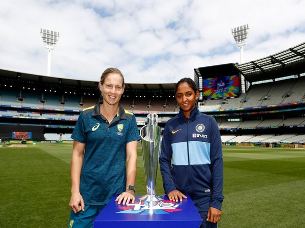 Australia skipper Meg Lanning (L) and India skipper Harmanpreet Kaur (R) (Photo/T20 World Cup Twitter)
