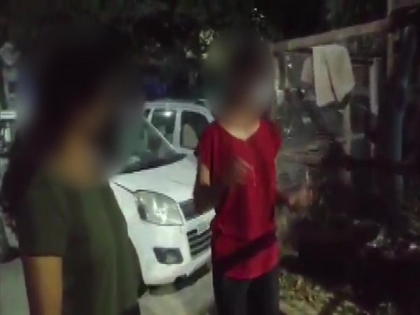 Two female doctors of Safdarjung Hospital