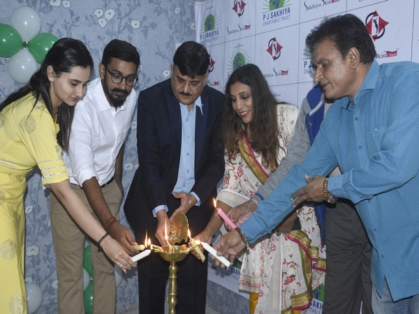 Sakhiya Skin Clinic launches free skincare treatment facility for unprivileged group