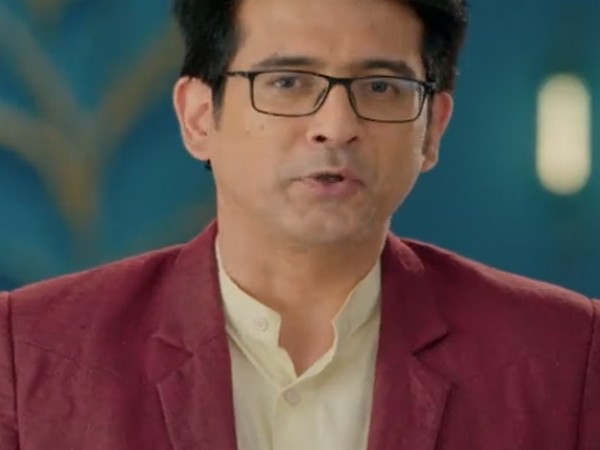 A still from the show 'Yeh Rishtey Hain Pyaar Ke' featuring late actor Sameer Sharma (Image Source: Disney+ Hotstar)