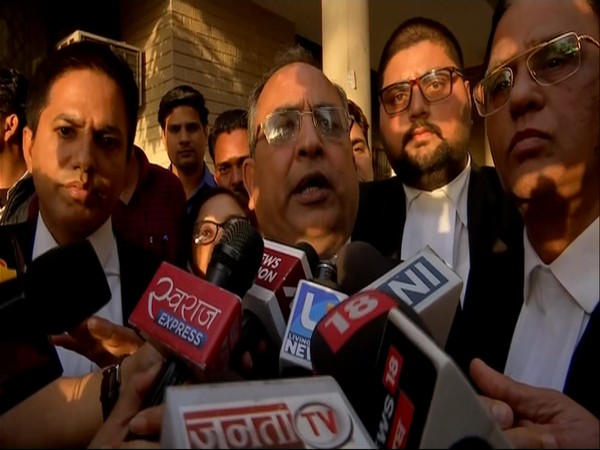 Defence lawyer Mukesh Gupta speaking to media in Panchkula (Photo/ANI)