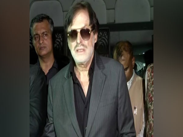 Actor Sanjay Khan