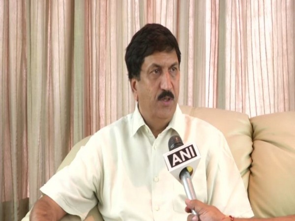 Jaipur Jewellers Association president Sanjay Kala speaking to ANI.