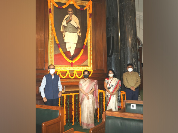 The portrait of Sardar Vallabhbhai Patel was unveiled by the then President of India, Dr Rajendra Prasad, in the Central Hall of Parliament House on 23 April, 1958.