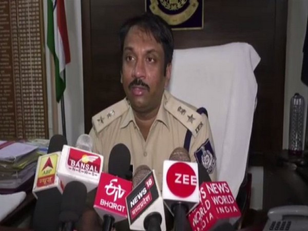 Superintendent of Police (SP) Riyaz Iqbal speaking to reporters in Satna. Photo/ANI