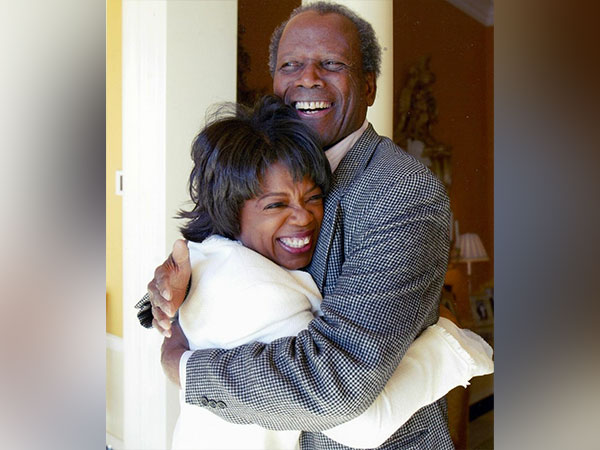 Oprah Winfrey with late star Sidney Poitier (Image source: Instagram)