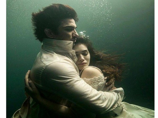 Kriti Sanon and Sushant Singh Rajput in 'Raabta' (Image source: Instagram)