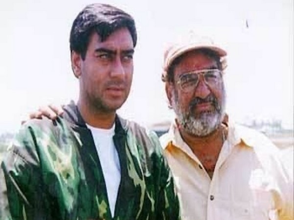 Ajay Devgn with his late father (Image source: Instagram)